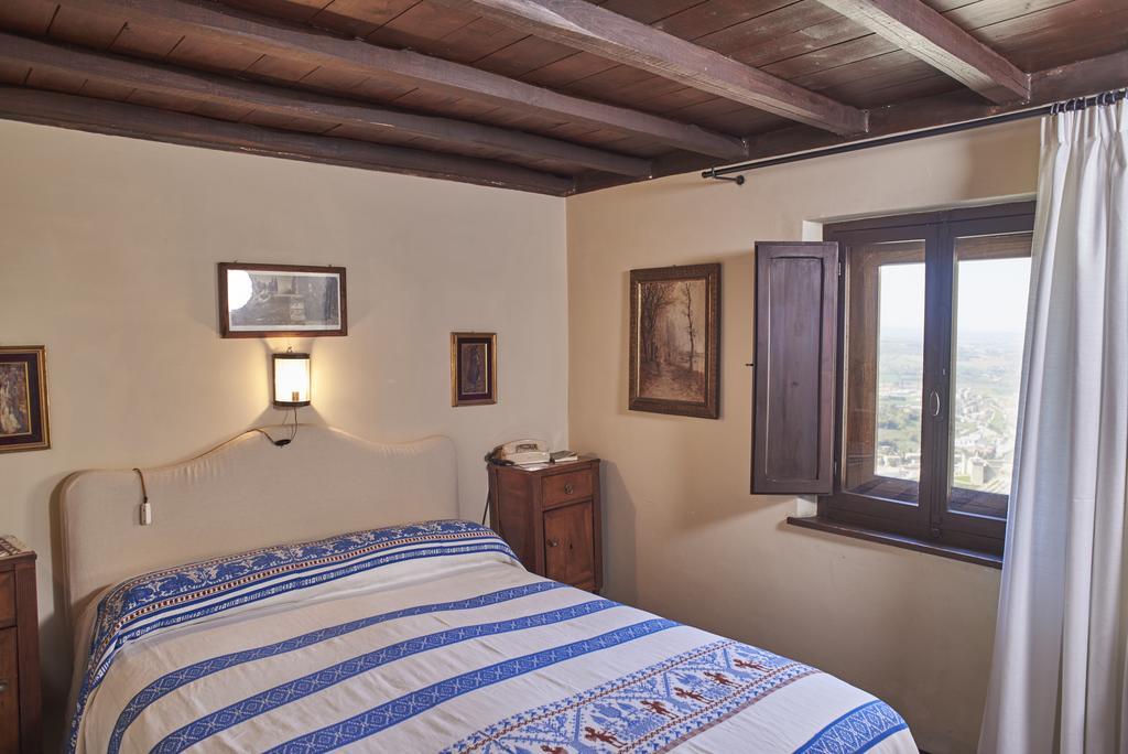 Residenza D'Epoca Eremo Delle Grazie Ξενοδοχείο Monteluco Δωμάτιο φωτογραφία