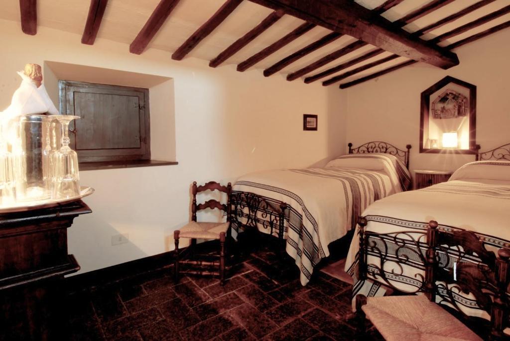 Residenza D'Epoca Eremo Delle Grazie Ξενοδοχείο Monteluco Δωμάτιο φωτογραφία